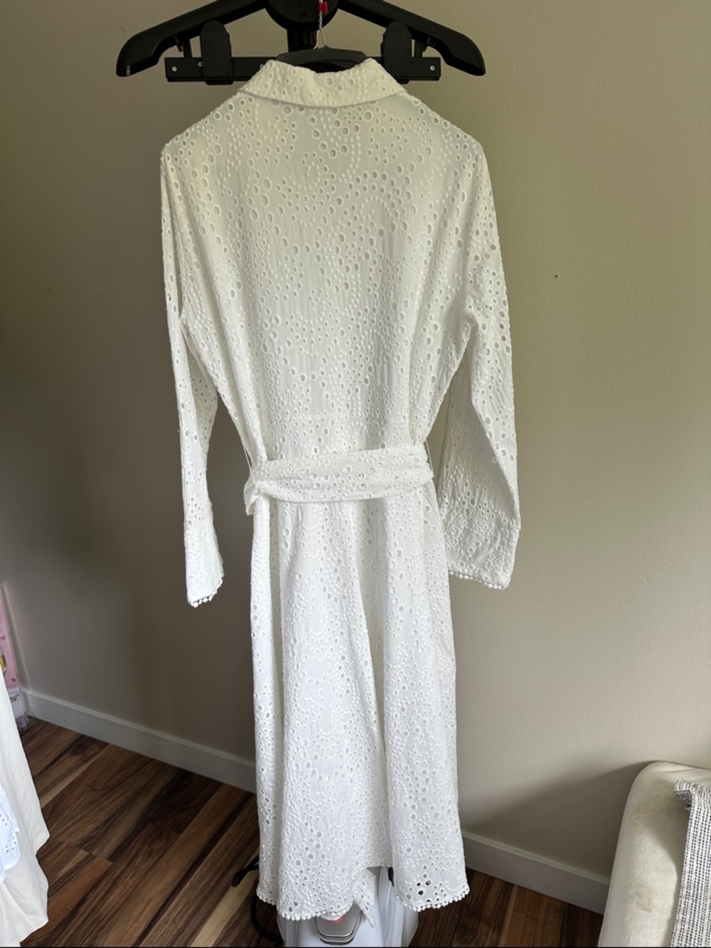Zara White Eyelet Long-Sleeve Shirt Dress with Waist Tie - Picture 3 of 3